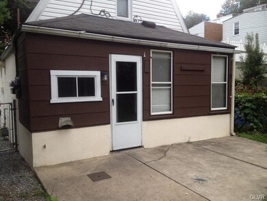 225 E Maple St unit Rear, Allentown, PA 18109 - photo 2