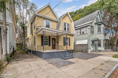 28 Mynderse St, Schenectady, NY 12307 - photo 2