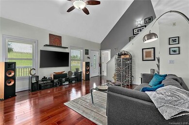 3 Alexander Ridge Dr, Leicester, NC 28748 - photo 4