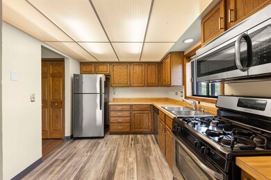 1233 Chalet Rd unit 300, Naperville, IL 60563 - photo 6