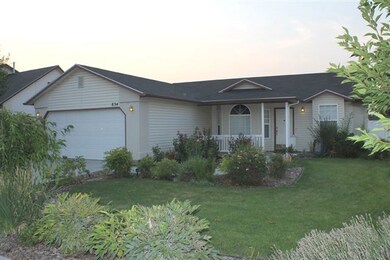 834 W Oakmont Ave, Nampa, ID 83686 - photo 2