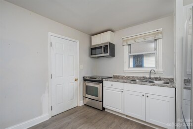 1016 4th St, Statesville, NC 28677 - photo 4