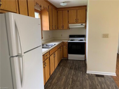 309 Church St, Reidsville, NC 27320 - photo 5