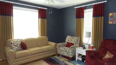 332 W 4th St, Auburn, IN 46706 - photo 3