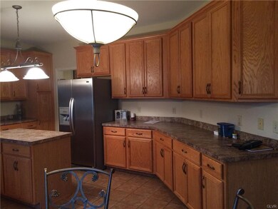 1948 Vintage Dr, Easton, PA 18045 - photo 6