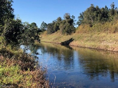 651 Trinity St E, Lehigh Acres, FL 33974 - photo 3