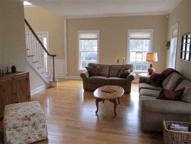 31 Fieldstone Dr, Delmar, NY 12054 - photo 4