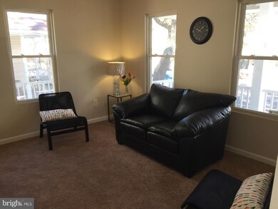 910 Brooke Rd, Capitol Heights, MD 20743 - photo 6