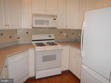 2310 14th St N unit 208, Arlington, VA 22201 - photo 3