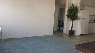7575_chasta_family room