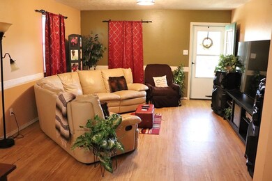 115 Tanner, Brazoria, TX 77422 - photo 2