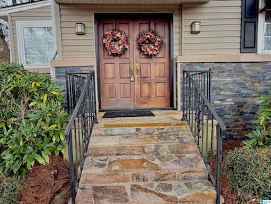 841 Coleman Dr, Anniston, AL 36207 - photo 4