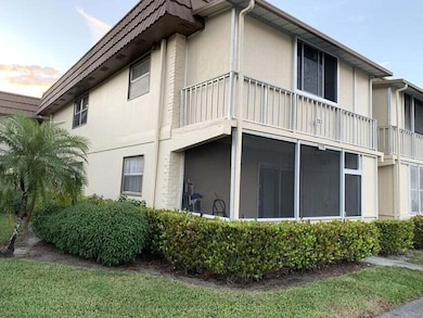 259 Saxony F unit 2590, Delray Beach, FL 33446 - photo 2