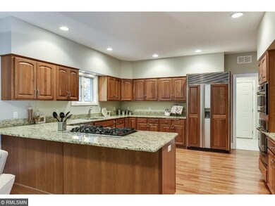 Fantastic gourmet kitchen.