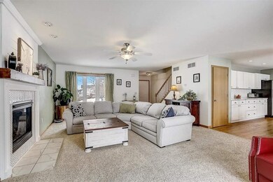 890 Longwood Dr, Oregon, WI 53575 - photo 4