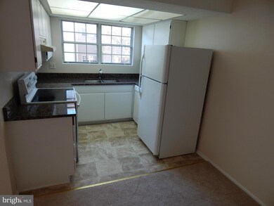 111 Fort Evans Rd SE unit D, Leesburg, VA 20175 - photo 2