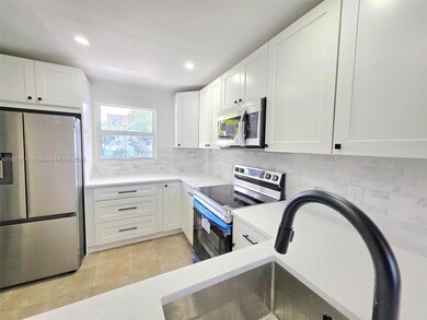 108 Royal Park Dr unit 2H, Oakland Park, FL 33309 - photo 2