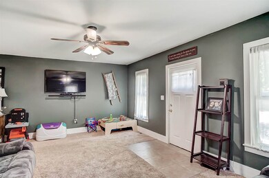 333 W 9th St, Auburn, IN 46706 - photo 5