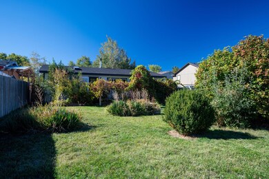 25-web-or-mls-2137SW22nd_JREP_00021