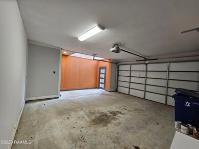 2car garage