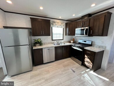 1395 Bowmansville Rd unit 11, Mohnton, PA 19540 - photo 7