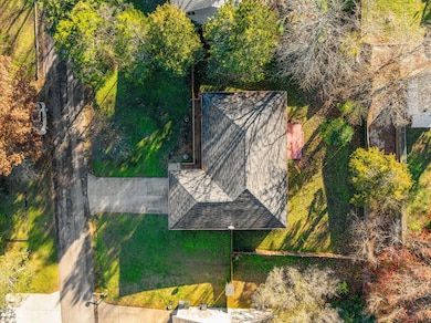 303 Greenbrier Dr, Hollister, MO 65672 - photo 5