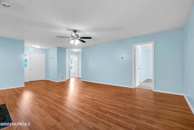 621 Waters Edge Dr unit 21, Toms River, NJ 08753 - photo 7