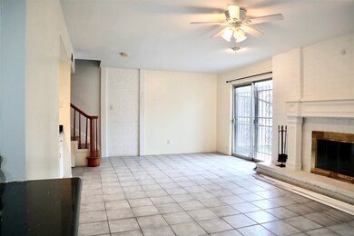 10252 Briar Forest Dr unit 236, Houston, TX 77042 - photo 6