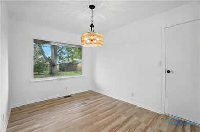 1812 Camelot Ln, Findlay, OH 45840 - photo 6