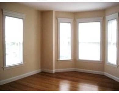 18 Harbor View St unit 1, Dorchester, MA 02125 - photo 5