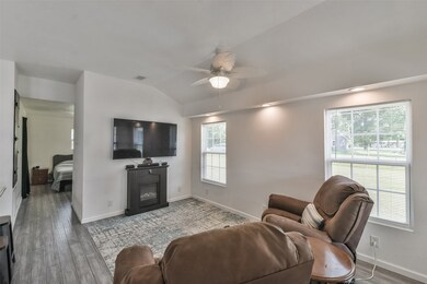 15340 Martin Dr, Conroe, TX 77302 - photo 7