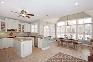 Open Kitchen