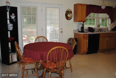 10405 Woodlake Ct, Spotsylvania, VA 22553 - photo 5