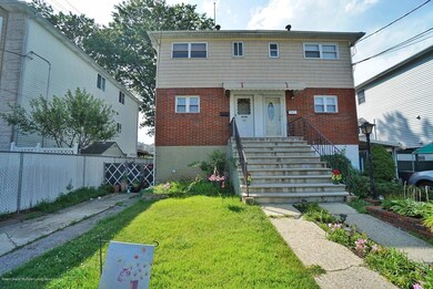 815 Nugent Ave, Staten Island, NY 10306 - photo 2
