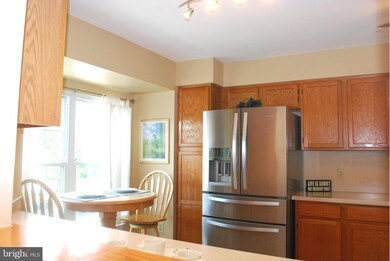 7087 Gresham Ct W, Frederick, MD 21703 - photo 4