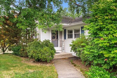 9 Tomolonis Dr, Nashua, NH 03062 - photo 2