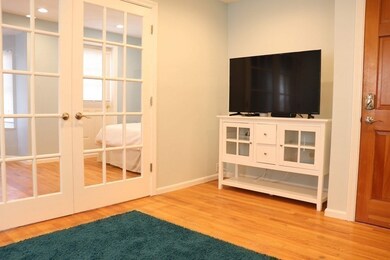 12 Regent St unit 2, Cambridge, MA 02140 - photo 3