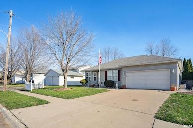 3524 34th St, Moline, IL 61265 - photo 2