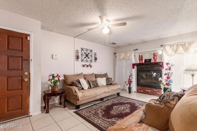 8051 W Weldon Ave, Phoenix, AZ 85033 - photo 6