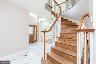 8502 Summershade Dr, Odenton, MD 21113 - photo 7