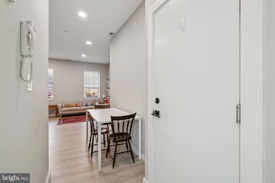 2006 Pine St unit 2, Philadelphia, PA 19103 - photo 3