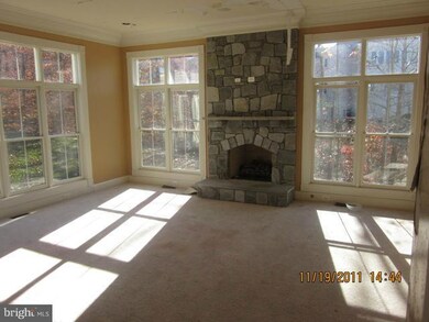 3486 Logstone Dr, Triangle, VA 22172 - photo 4