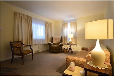 312 Fountain Ave, Burlington, NJ 08016 - photo 4