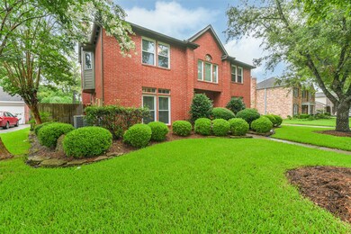 1707 Keystone Dr, Friendswood, TX 77546 - photo 2