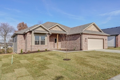 1403 E Ragweed-2