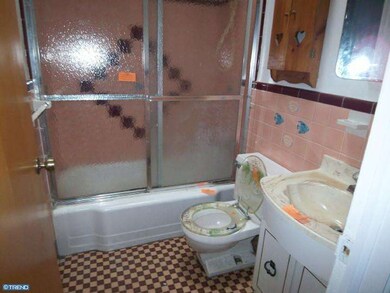 3545 Rhawn St, Philadelphia, PA 19136 - photo 6