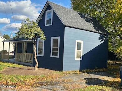 606 Avenue H, Matamoras, PA 18336 - photo 2