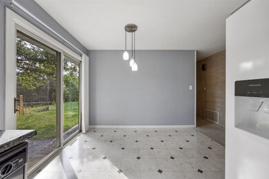 1015 Pawnee Dr NW, Cedar Rapids, IA 52405 - photo 7