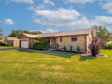 1414 S 10th St, McAlester, OK 74501 - photo 2