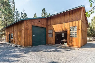 22235 Calgary Dr, Bend, OR 97702 - photo 4